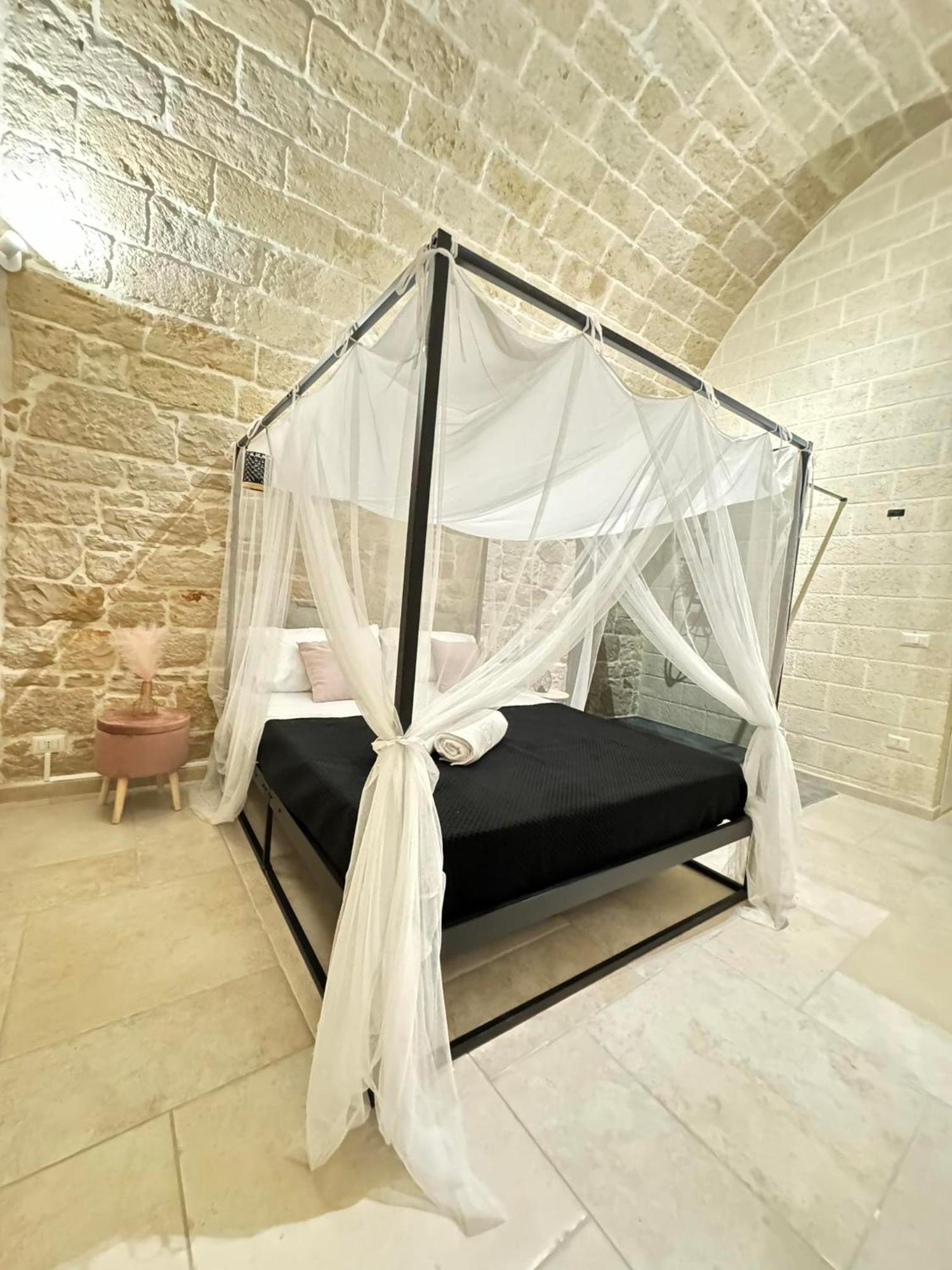 Amale Suite 25 Medioevo Design Corato Exterior photo